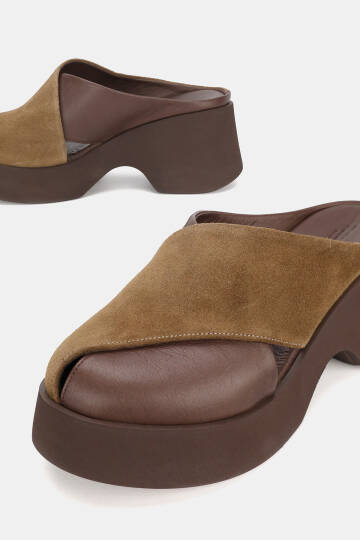 KADIN KAHVERENGİ SÜET HAKİKİ DERİ 36-41 NUMARA PLATFORM TOPUKLU BANTLI TERLİK - 3